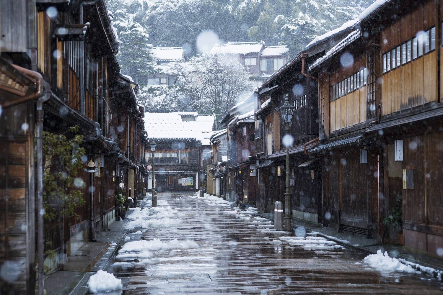 おすすめの金沢町家 - 冬だけの美味しい金沢グルメを味わい尽くす