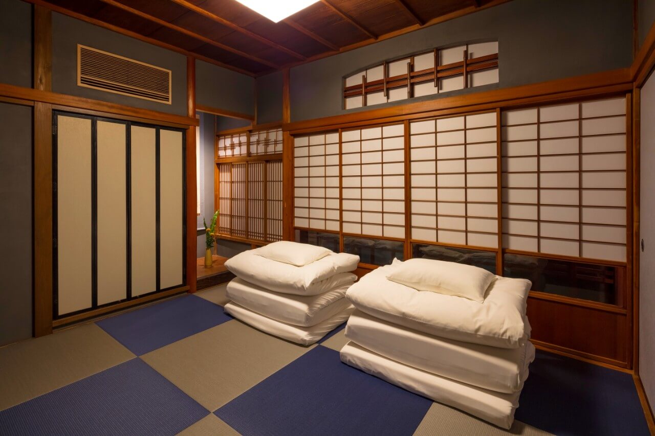 彦三町 銀の間 〈一棟貸し町家〉