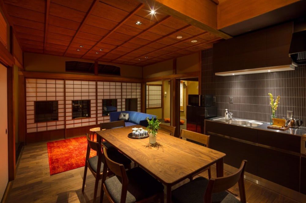 彦三町 金の間 〈一棟貸し町家〉