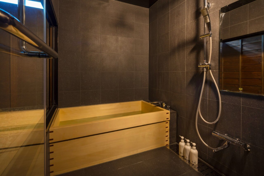 彦三町 金の間 〈一棟貸し町家〉