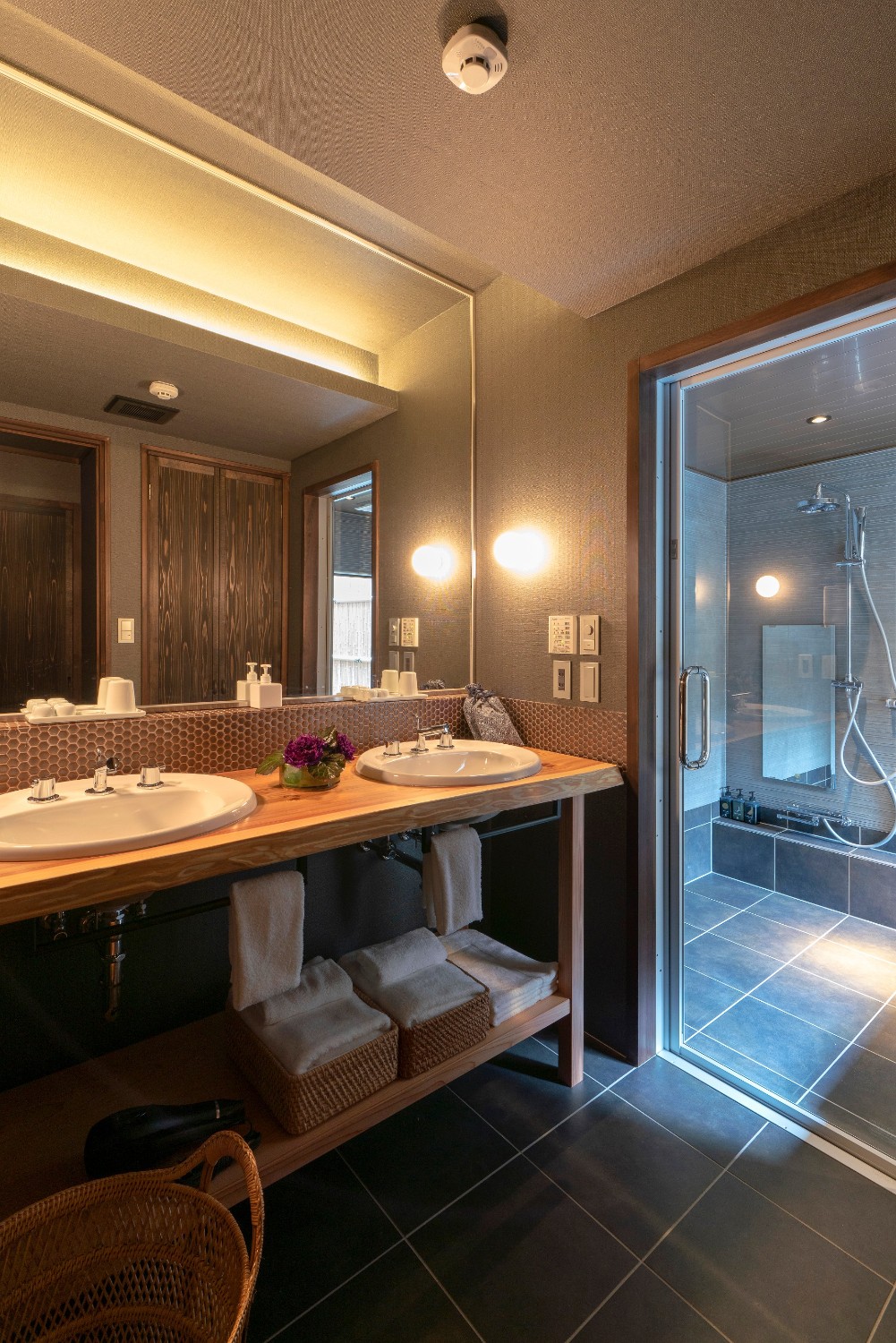 武蔵 藍の辻 – あいのつじ 〈一棟貸し町家〉