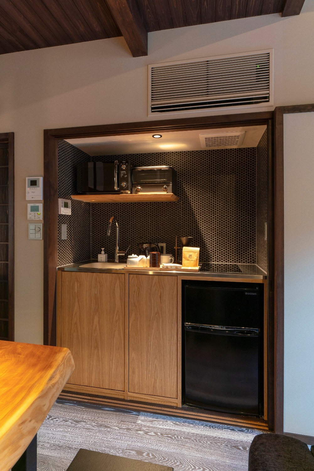 武蔵 藍の辻 – あいのつじ 〈一棟貸し町家〉