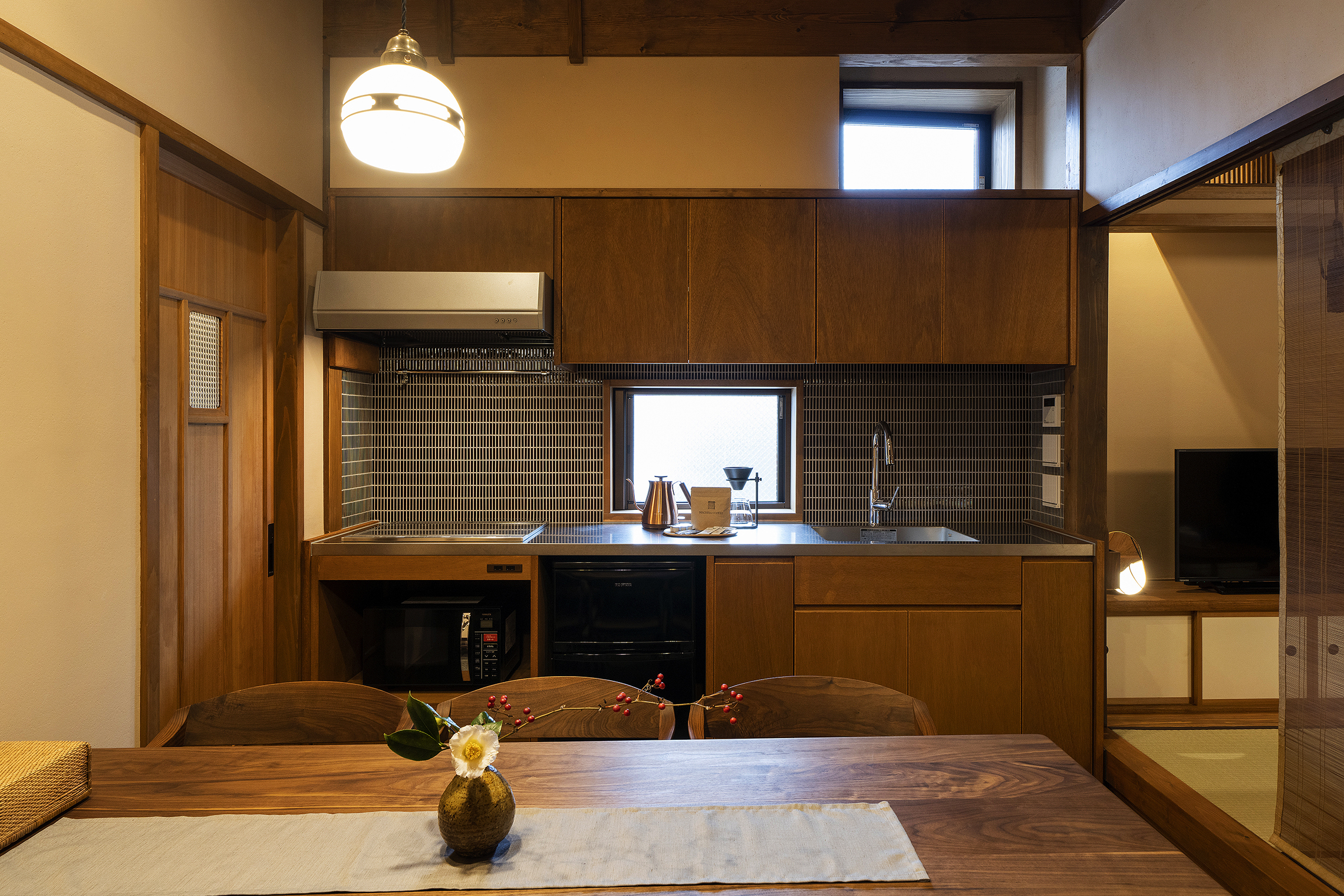 くろほろ 〈一棟貸し町家〉