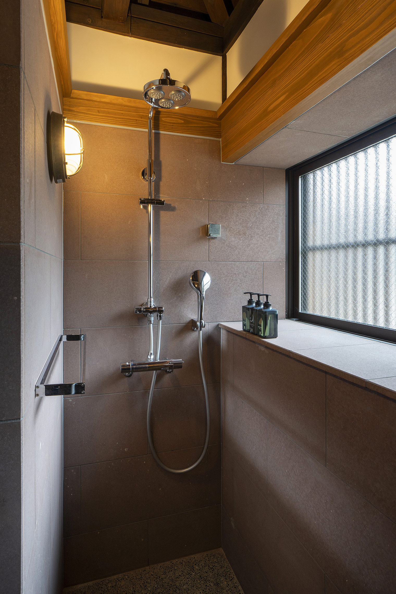 くろほろ 〈一棟貸し町家〉