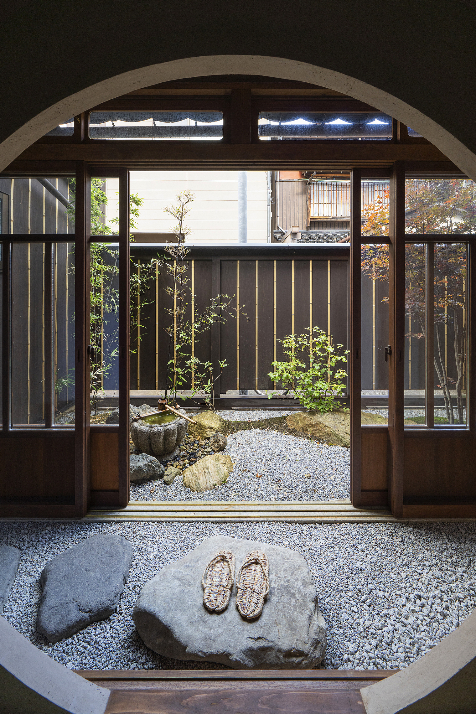 くろほろ 〈一棟貸し町家〉