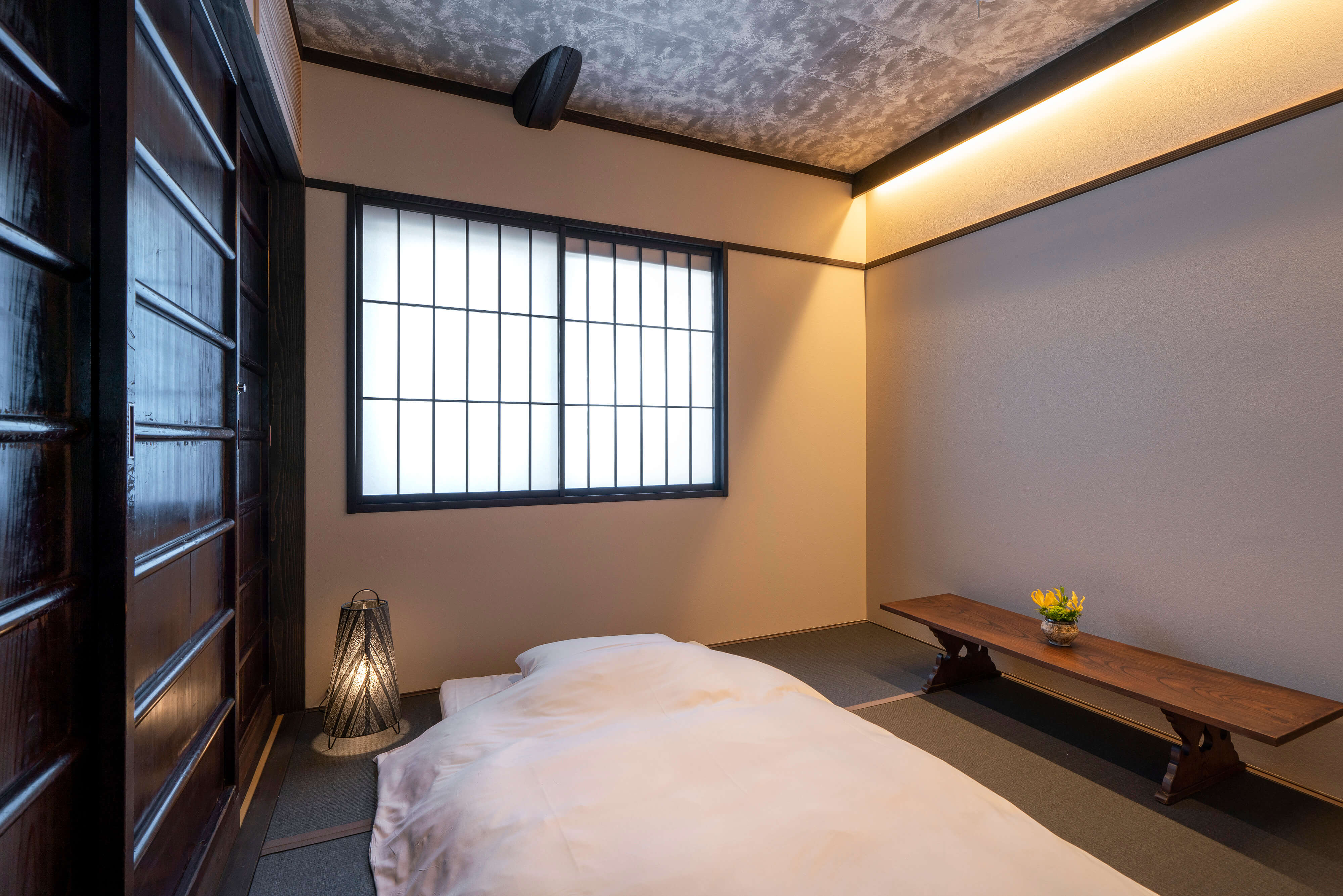 武家屋敷 しをり 〈一棟貸し町家〉