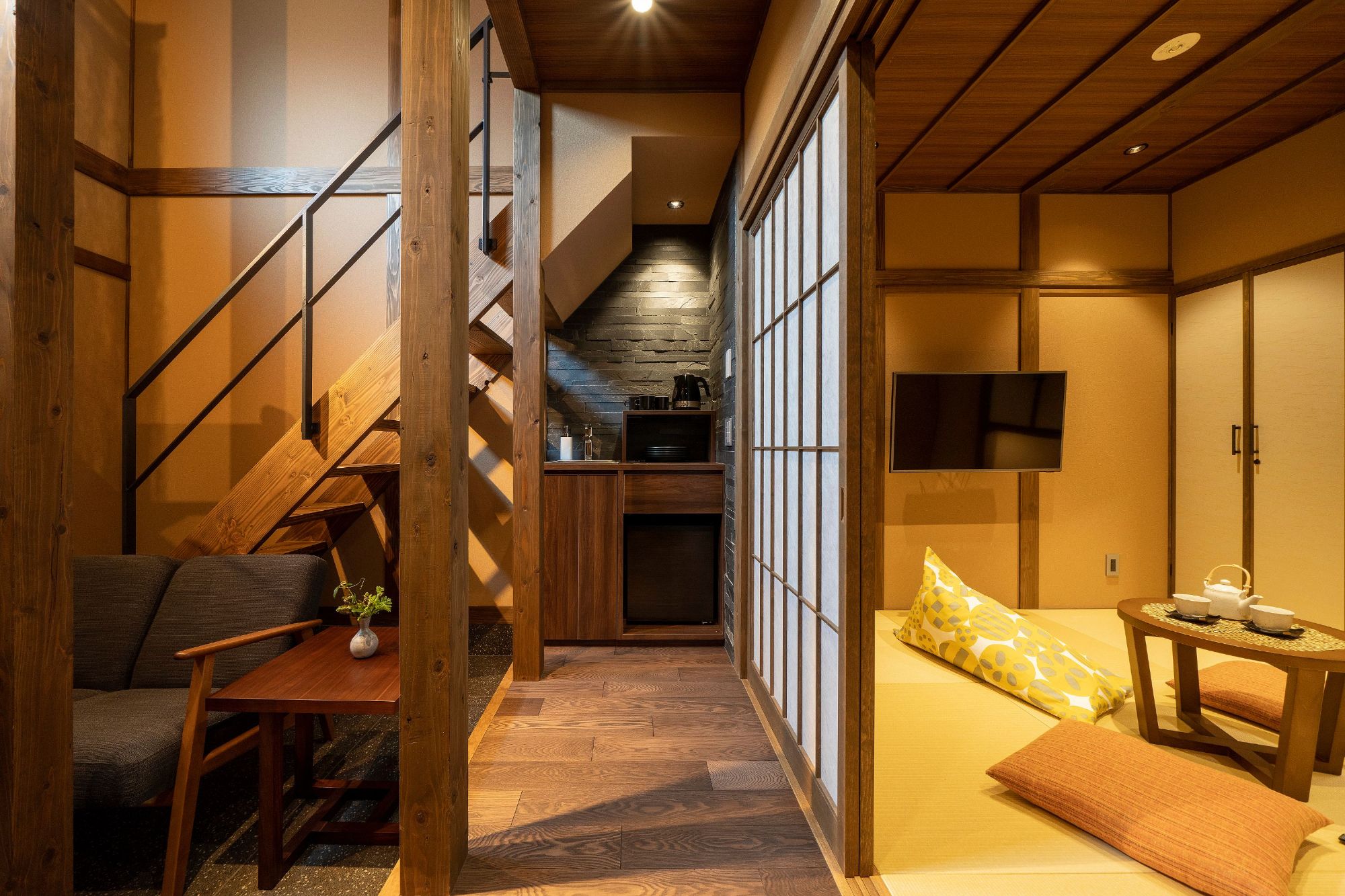 かがび 水引 〈一棟貸し町家〉