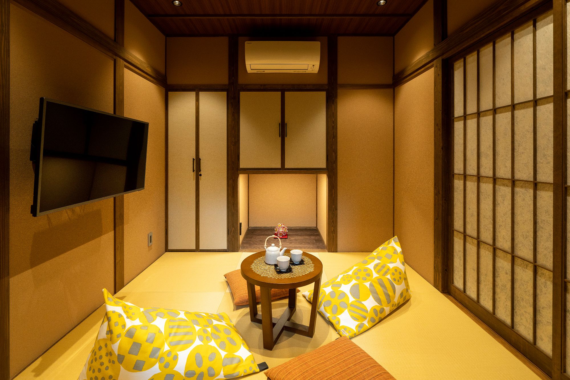 かがび 水引 〈一棟貸し町家〉