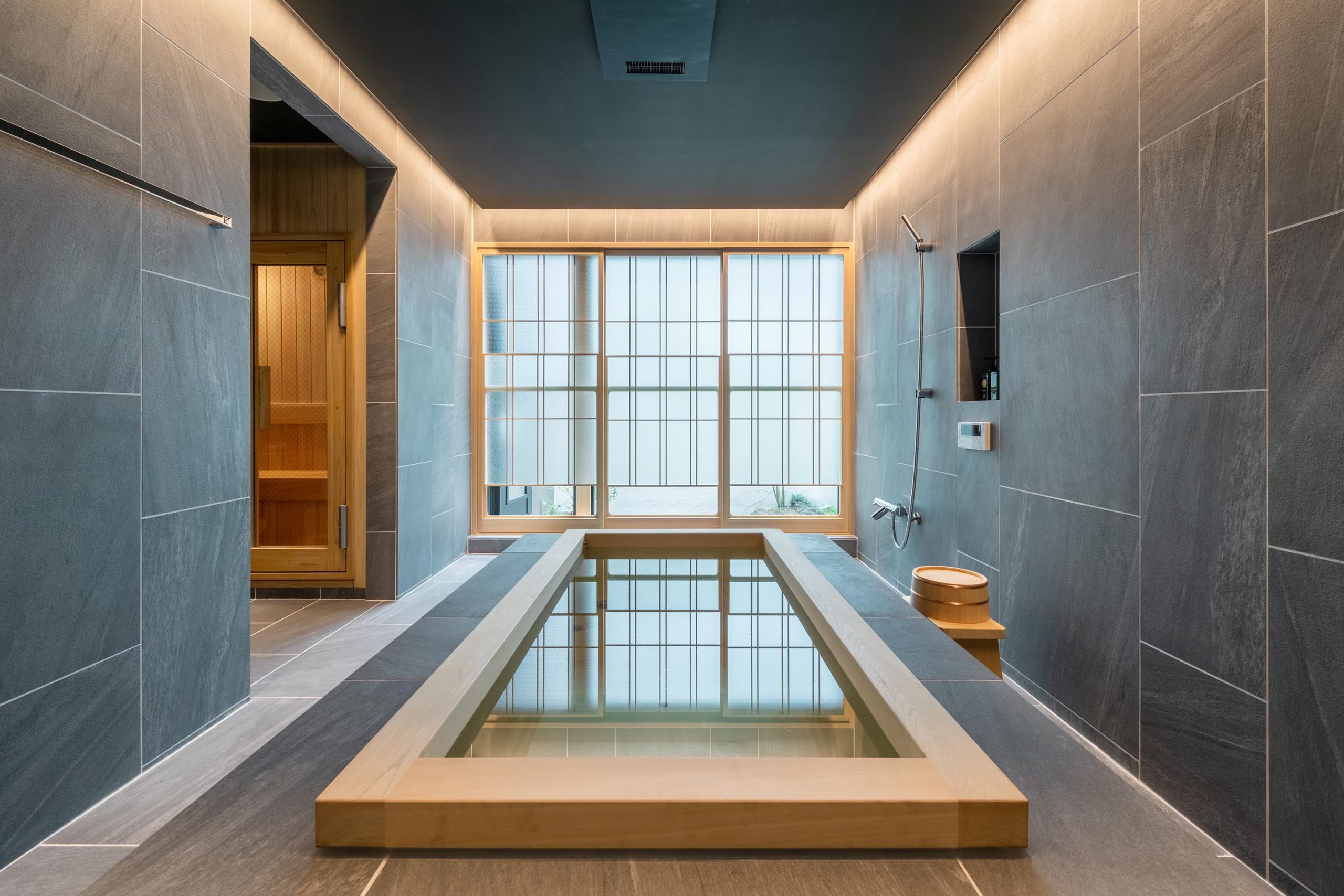 竪町 ほとり 〈一棟貸し町家〉