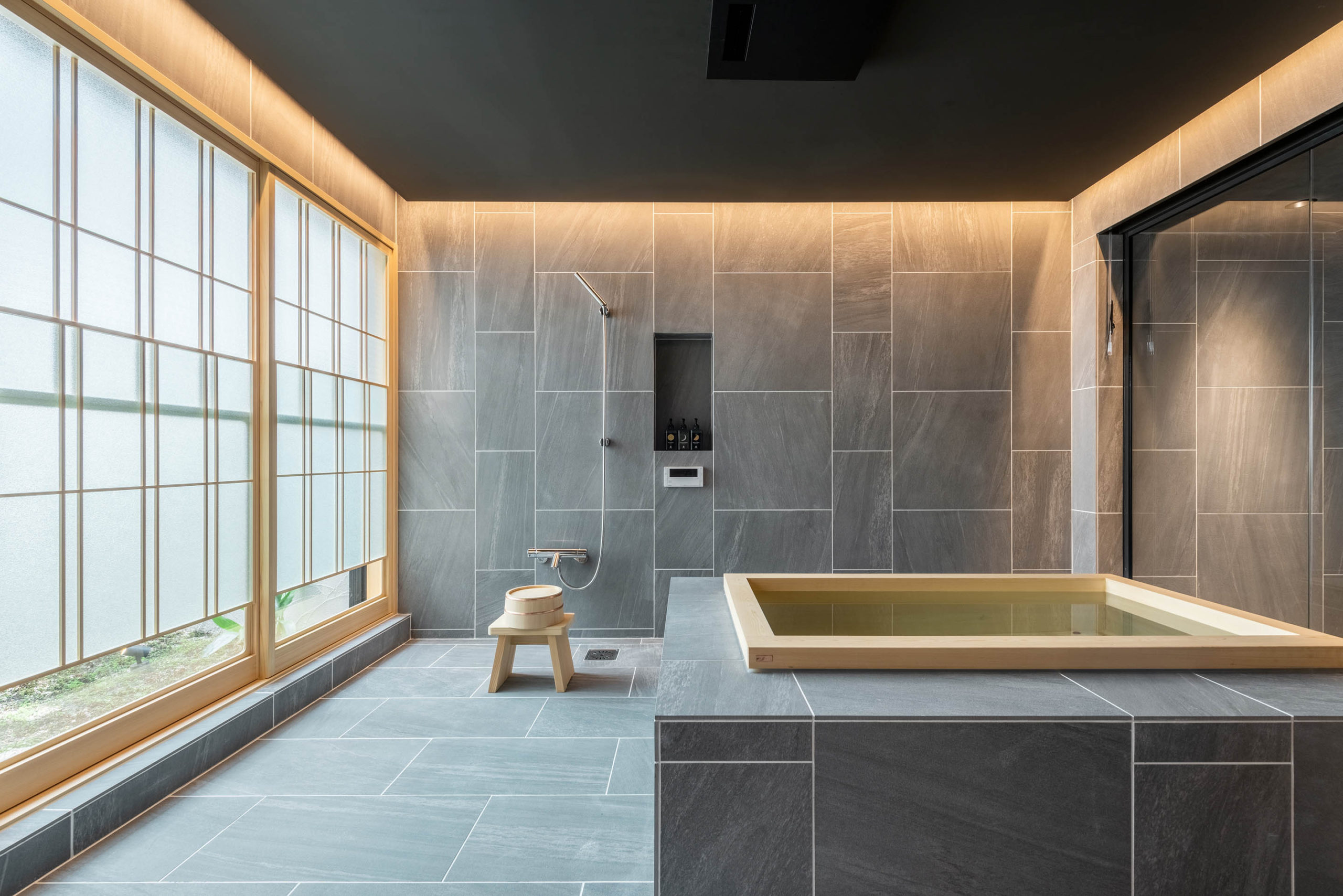 竪町 ほとり 〈一棟貸し町家〉