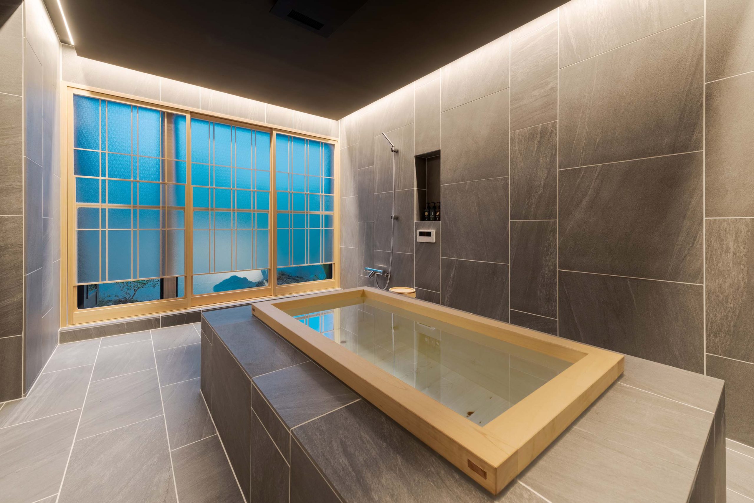 竪町 ほとり 〈一棟貸し町家〉