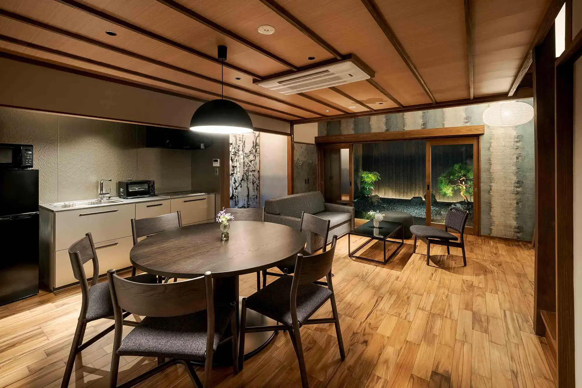 松の間 〈一棟貸し町家〉